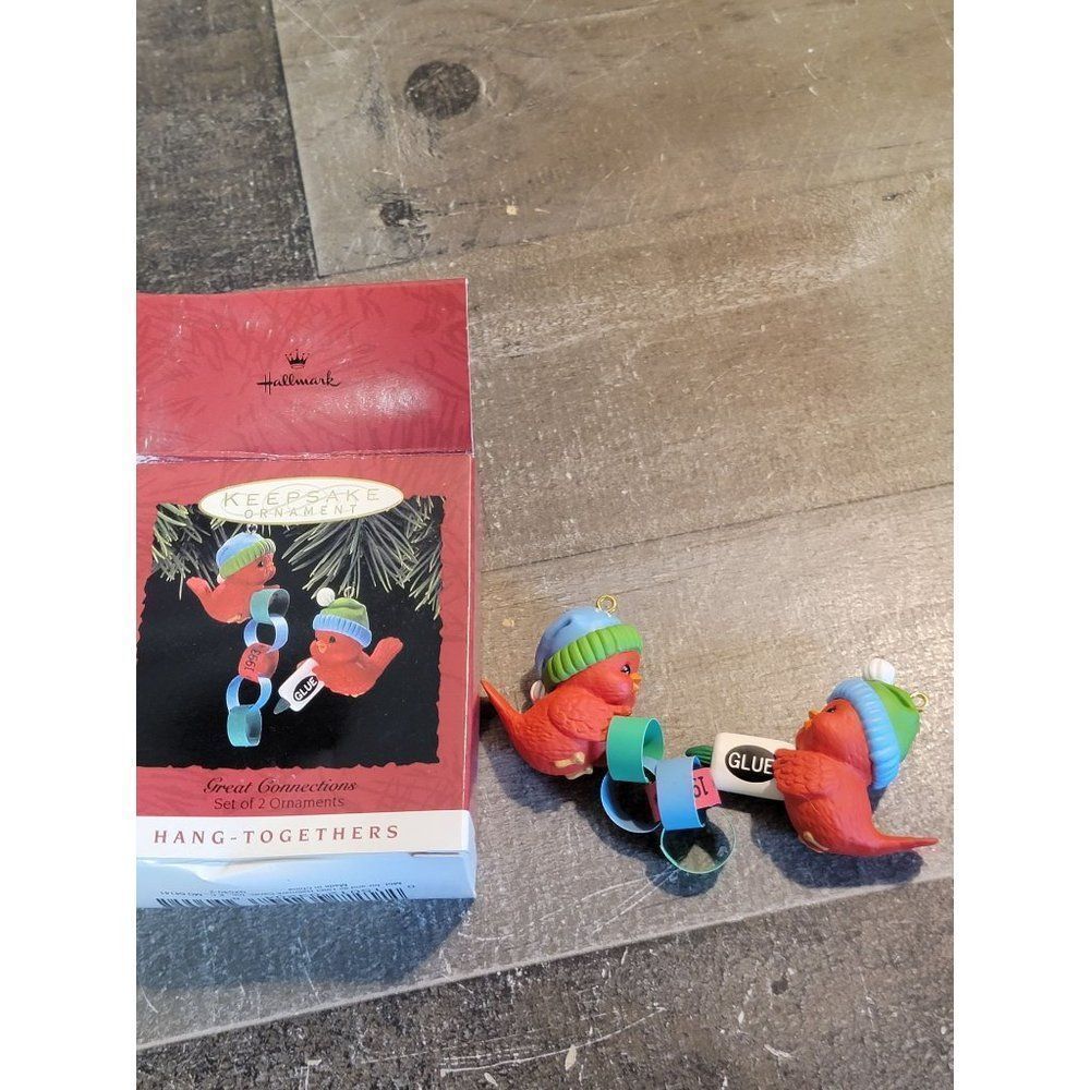 Hallmark great connections 1993 ornament Xmas Decor bird